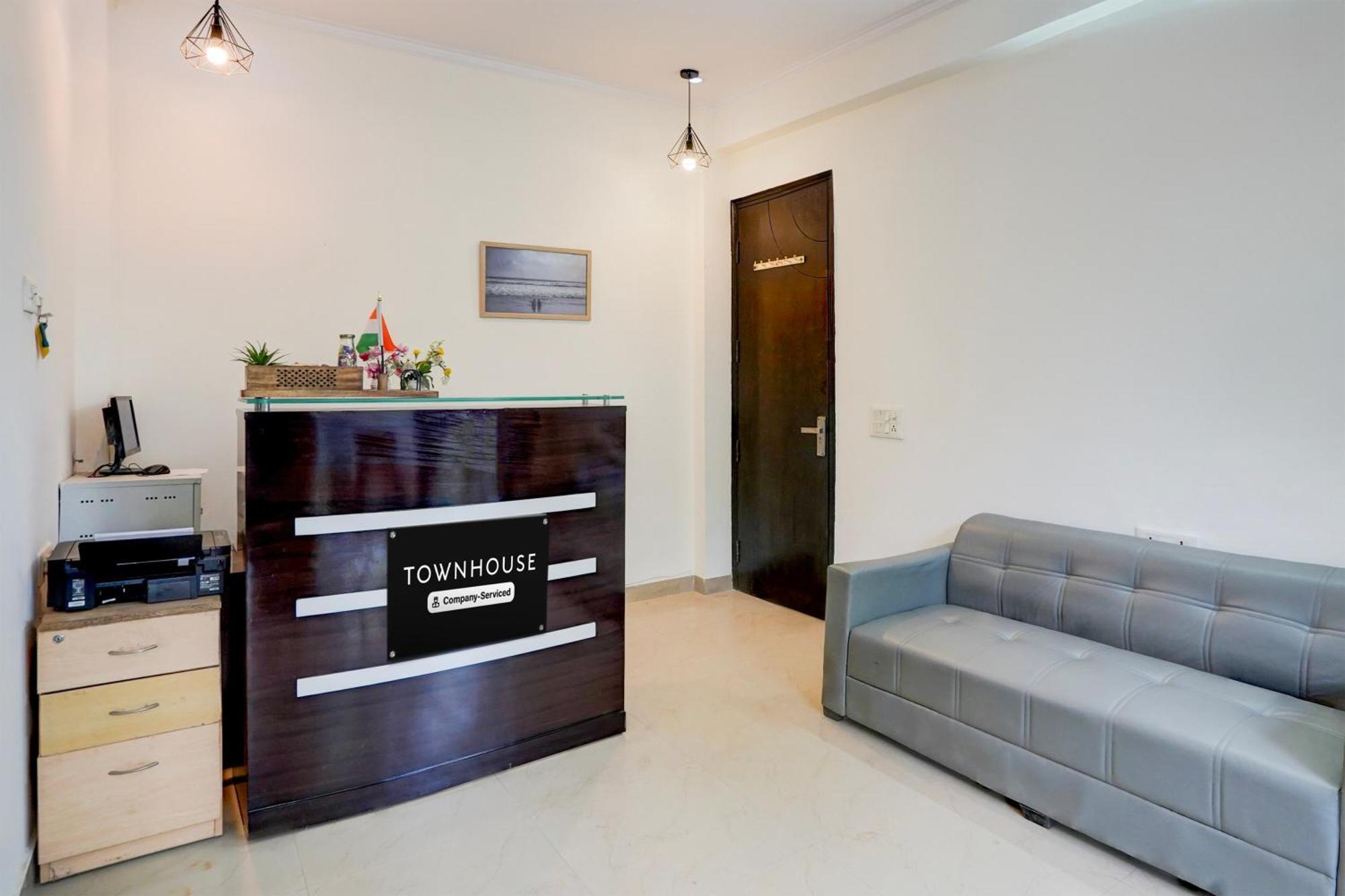 Super Townhouse Sector 53 Golf Course Road Apartment Gurgaon Bagian luar foto