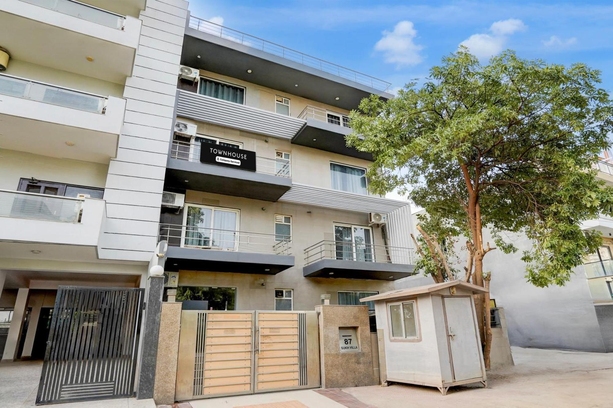 Super Townhouse Sector 53 Golf Course Road Apartment Gurgaon Bagian luar foto