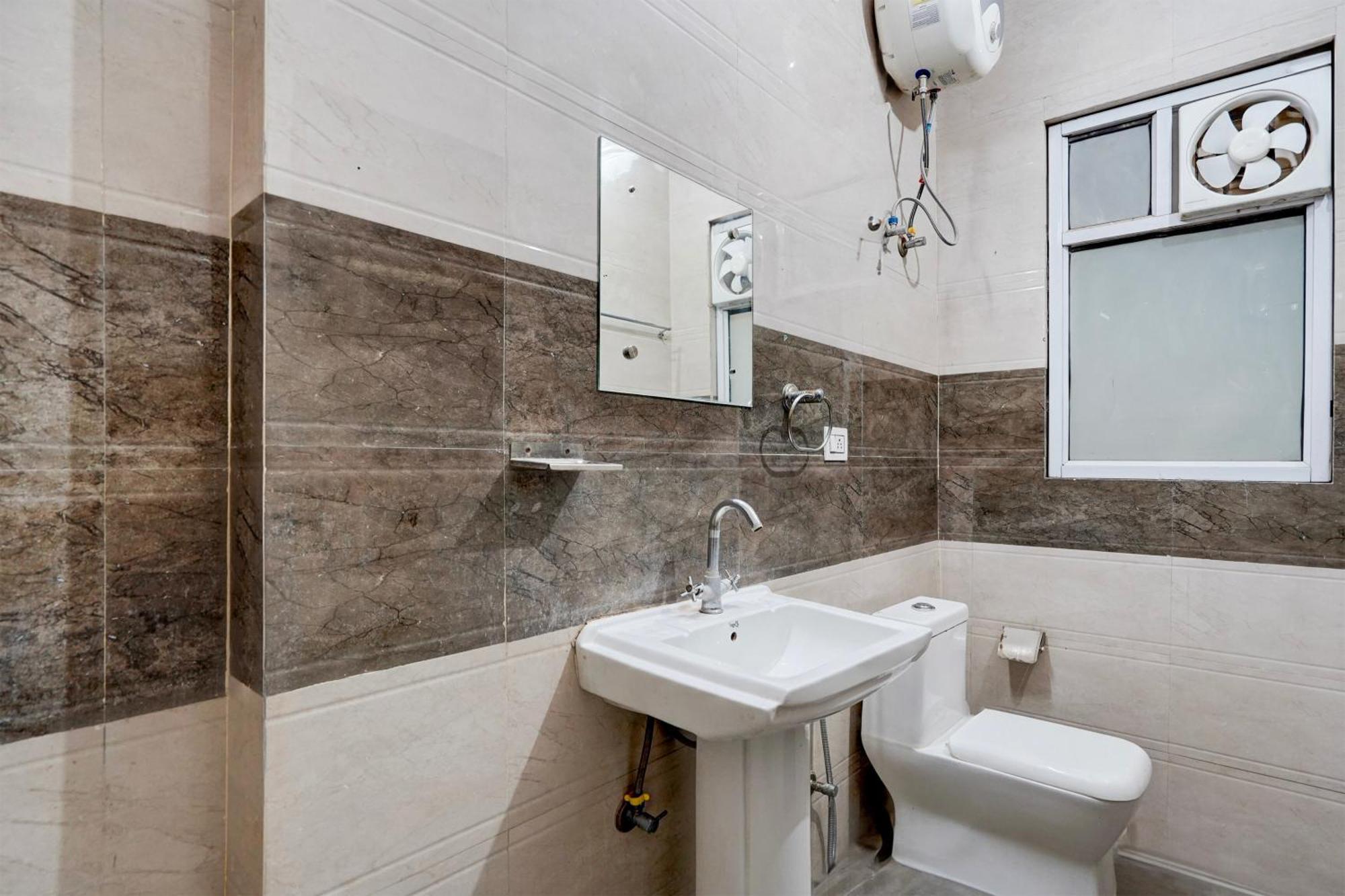Super Townhouse Sector 53 Golf Course Road Apartment Gurgaon Bagian luar foto