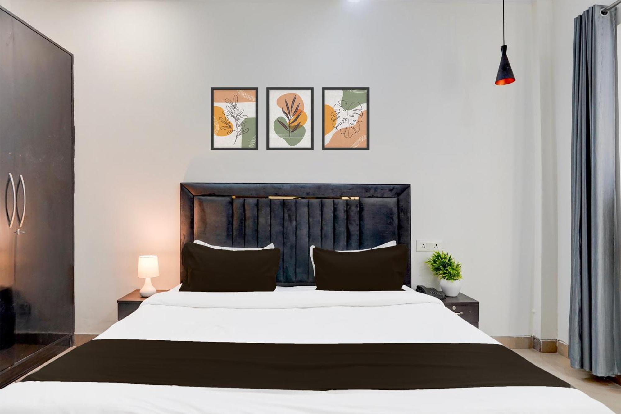 Super Townhouse Sector 53 Golf Course Road Apartment Gurgaon Bagian luar foto